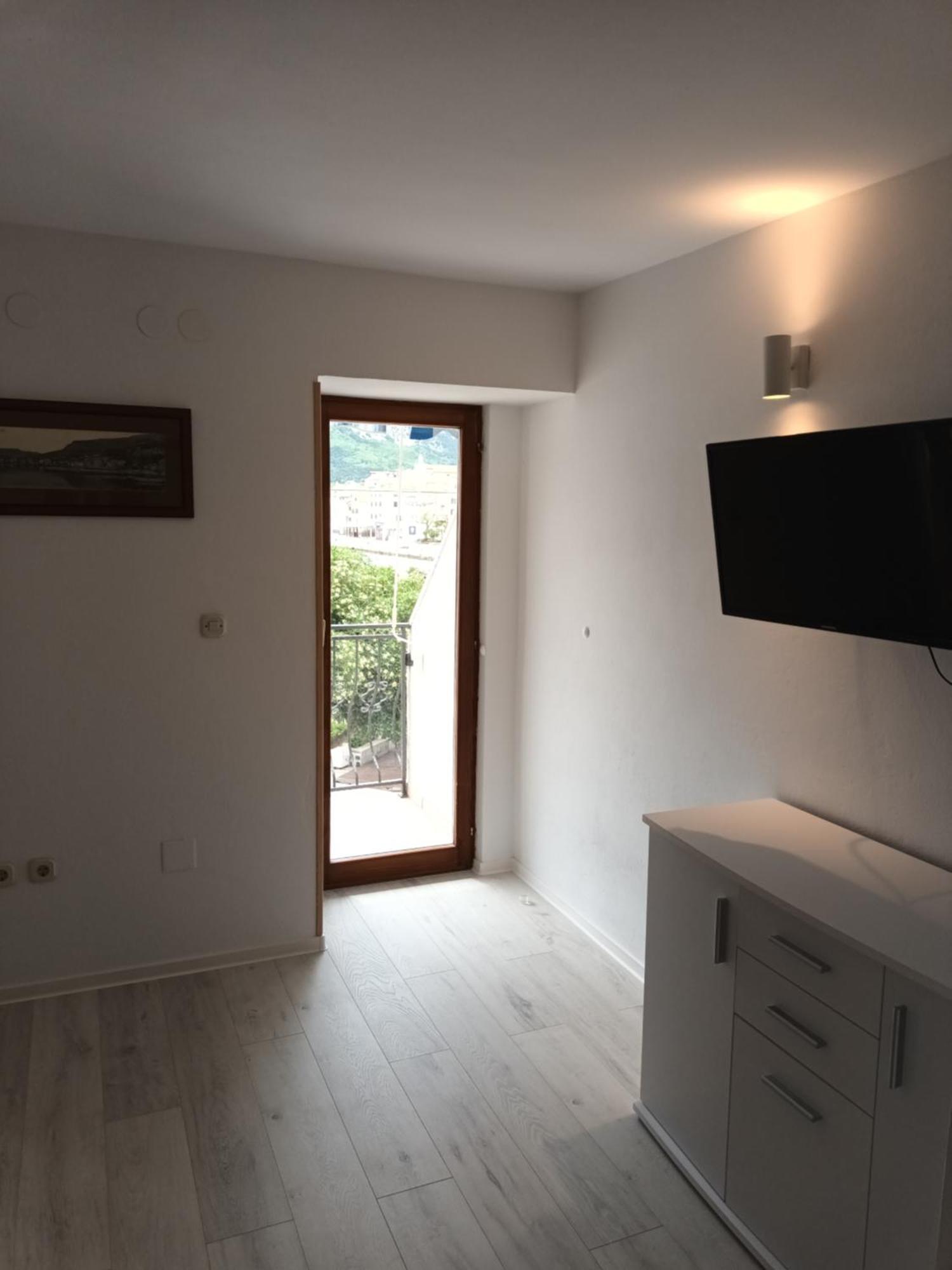 Apartments Dorcic 巴斯卡 外观 照片