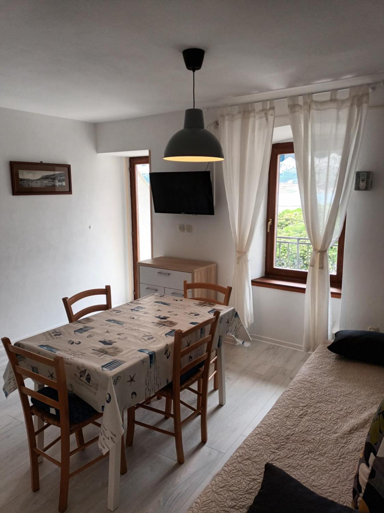 Apartments Dorcic 巴斯卡 外观 照片